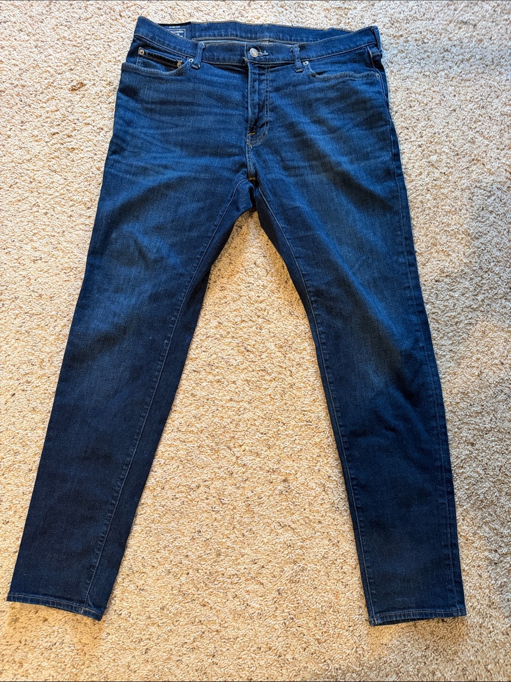 Abercrombie & Fitch Men's Jeans - Deep Indigo “Felix Super Skinny” excellent